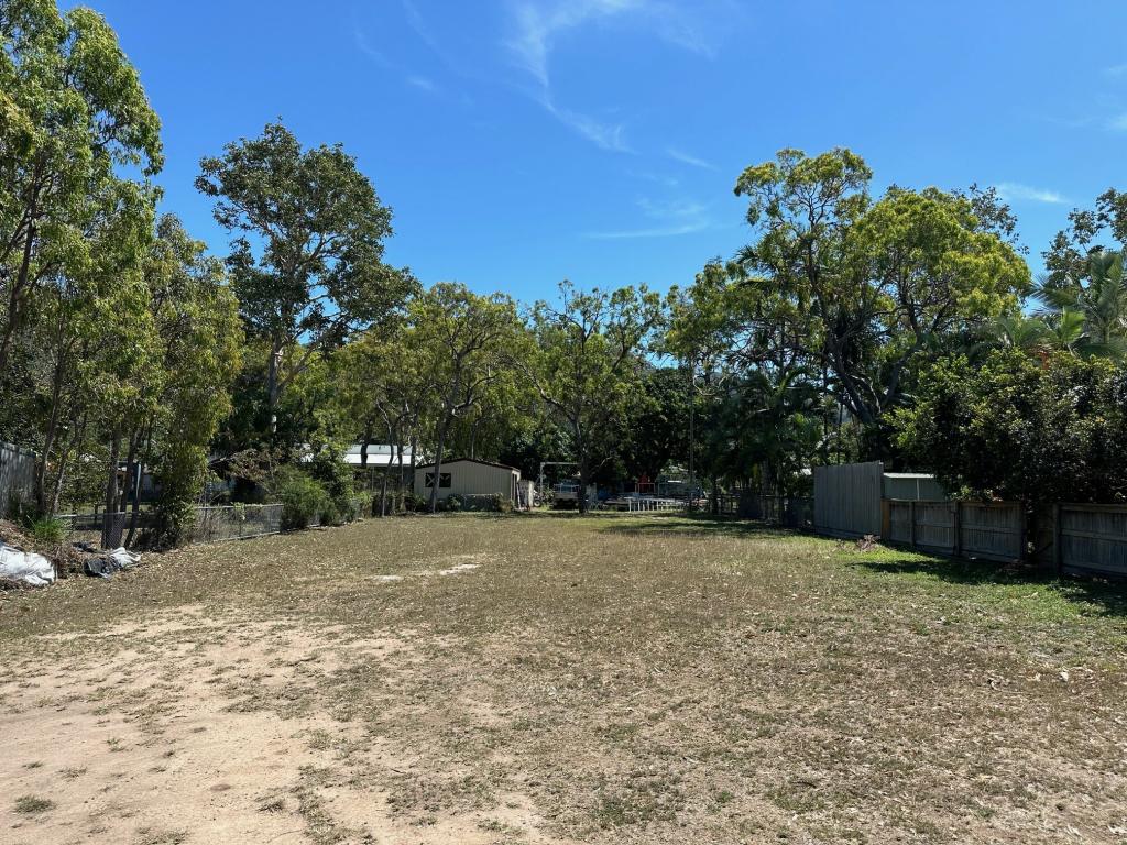 30 BOTTIGER ST, NELLY BAY, QLD 4819