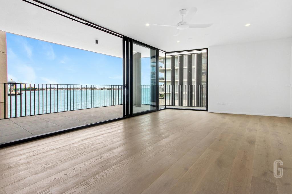 302/41 Honeysuckle Dr, Newcastle, NSW 2300