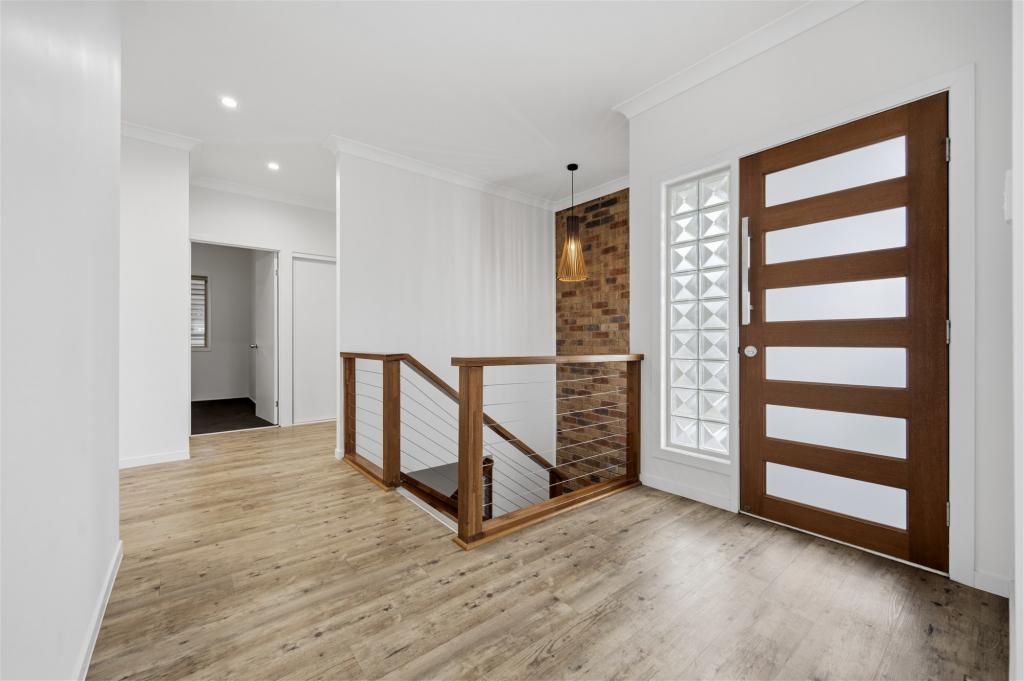 25 Rigby Cres, West Gladstone, QLD 4680