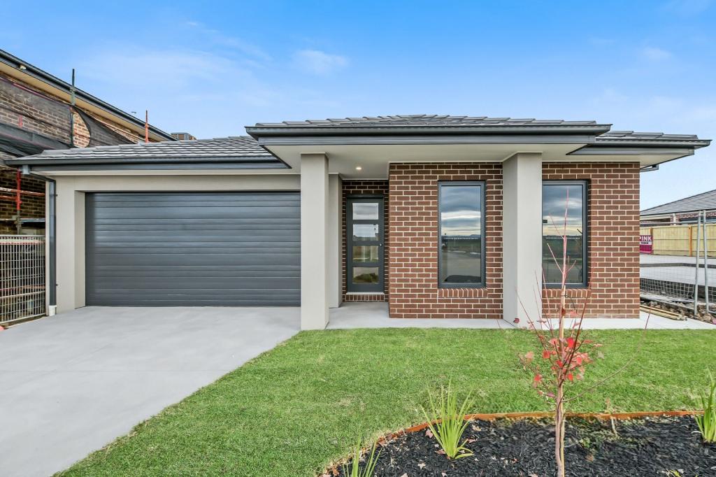 232 SAINT GERMAIN BOULEVARD, CLYDE NORTH, VIC 3978