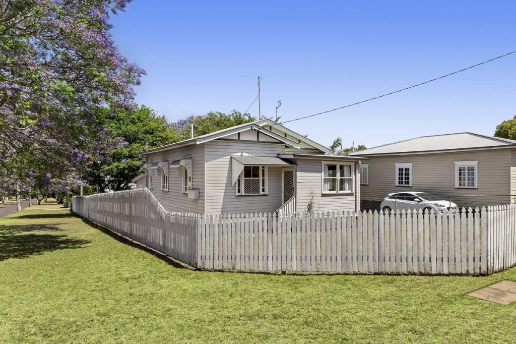 7 Louisa St, South Toowoomba, QLD 4350