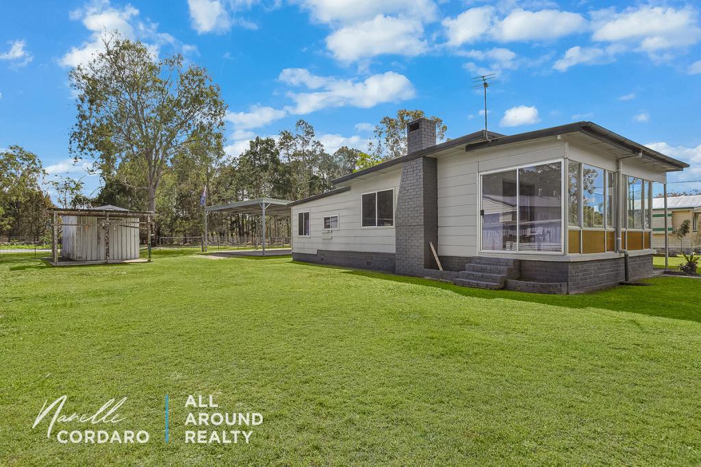 8 Bishop Pde, Toorbul, QLD 4510