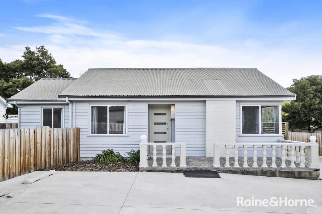 1/14 Erebus St, Warrane, TAS 7018