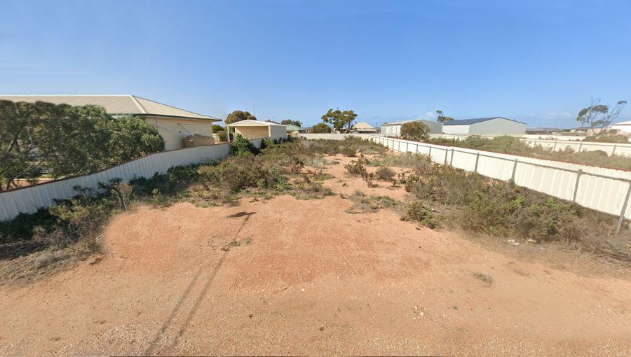 15 Burton St, Cowell, SA 5602