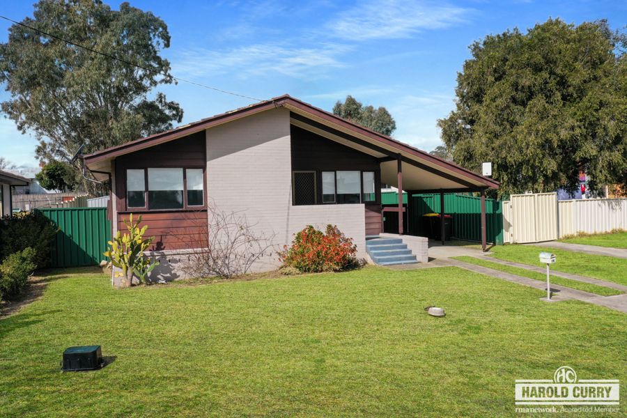 63 LOGAN ST, TENTERFIELD, NSW 2372