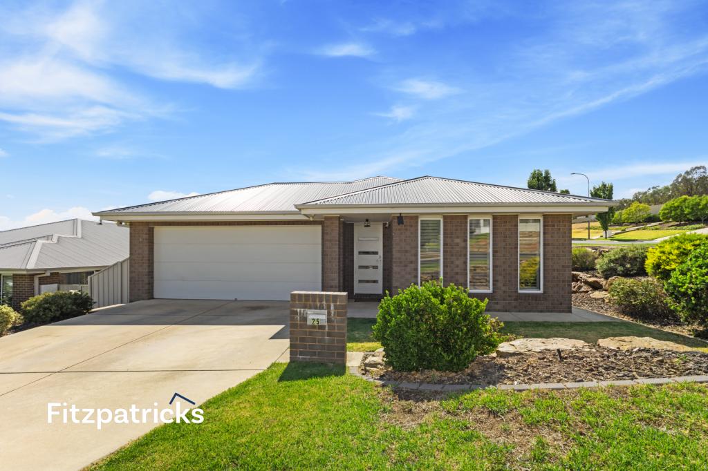 25 Brownlow Dr, Bourkelands, NSW 2650