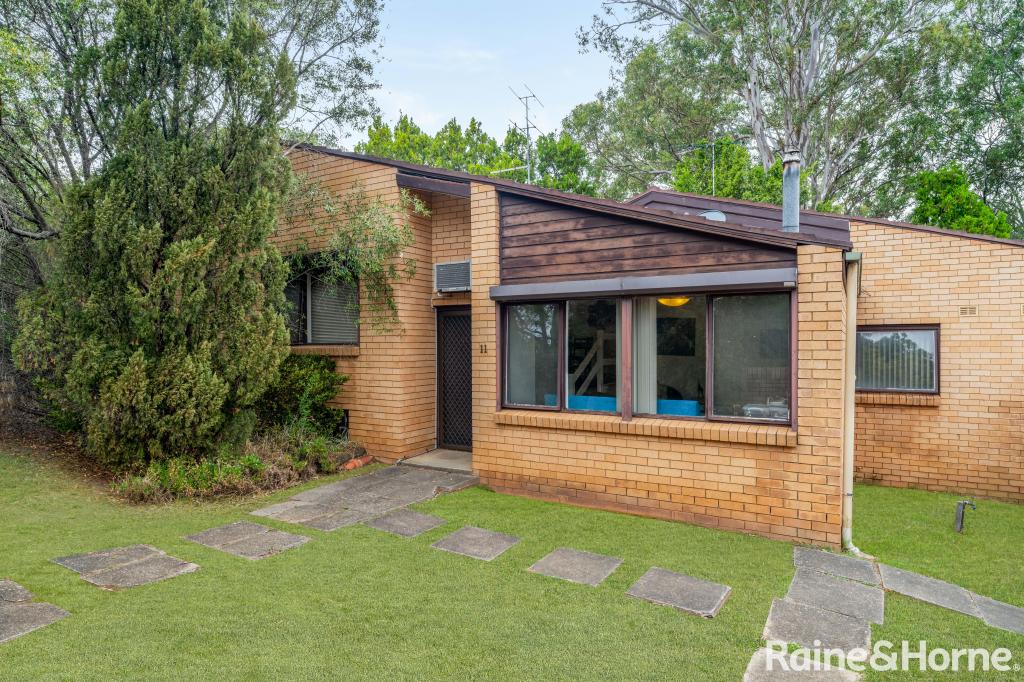11/2 Whipbird Ave, Ingleburn, NSW 2565