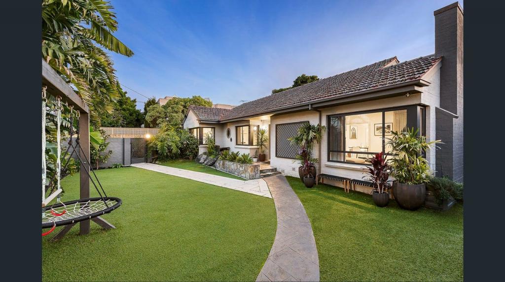 35 Canberra Gr, Brighton East, VIC 3187