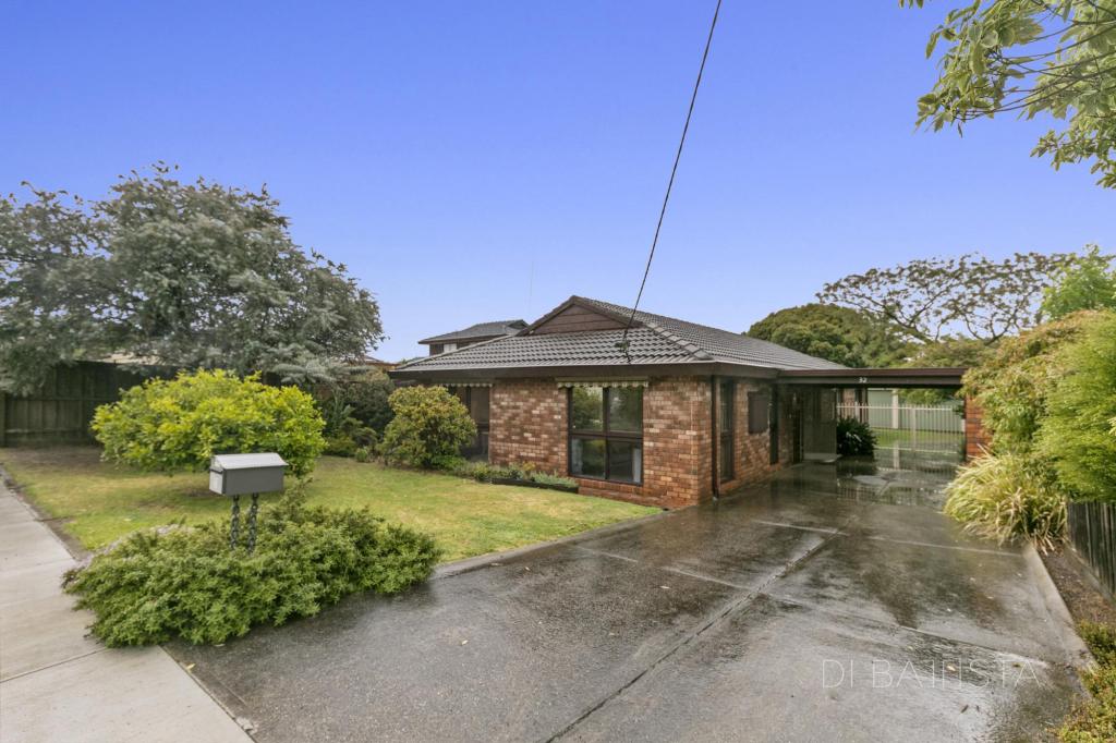 32 Lee St, Craigieburn, VIC 3064