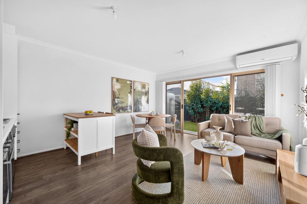 15 Victoria Way, Mansfield Park, SA 5012