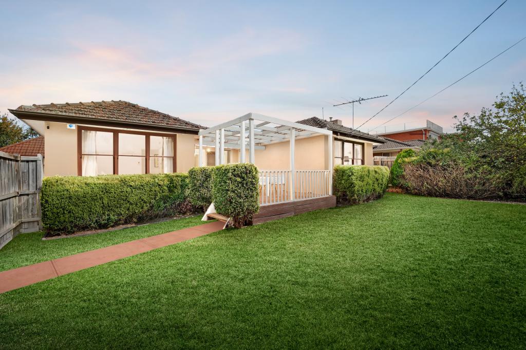 1/4 Lockington Cres, Dandenong, VIC 3175
