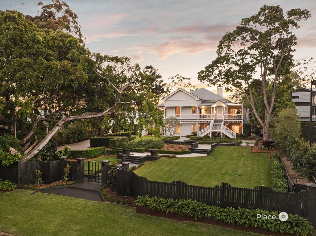 207 Dewar Tce, Corinda, QLD 4075