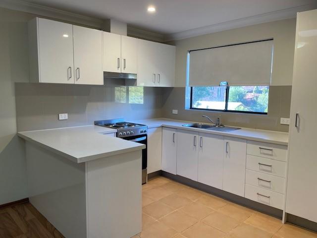 15/8 Gwenyfred Rd, Kensington, WA 6151