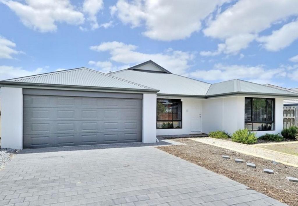 6 Hedlow Way, Ellenbrook, WA 6069