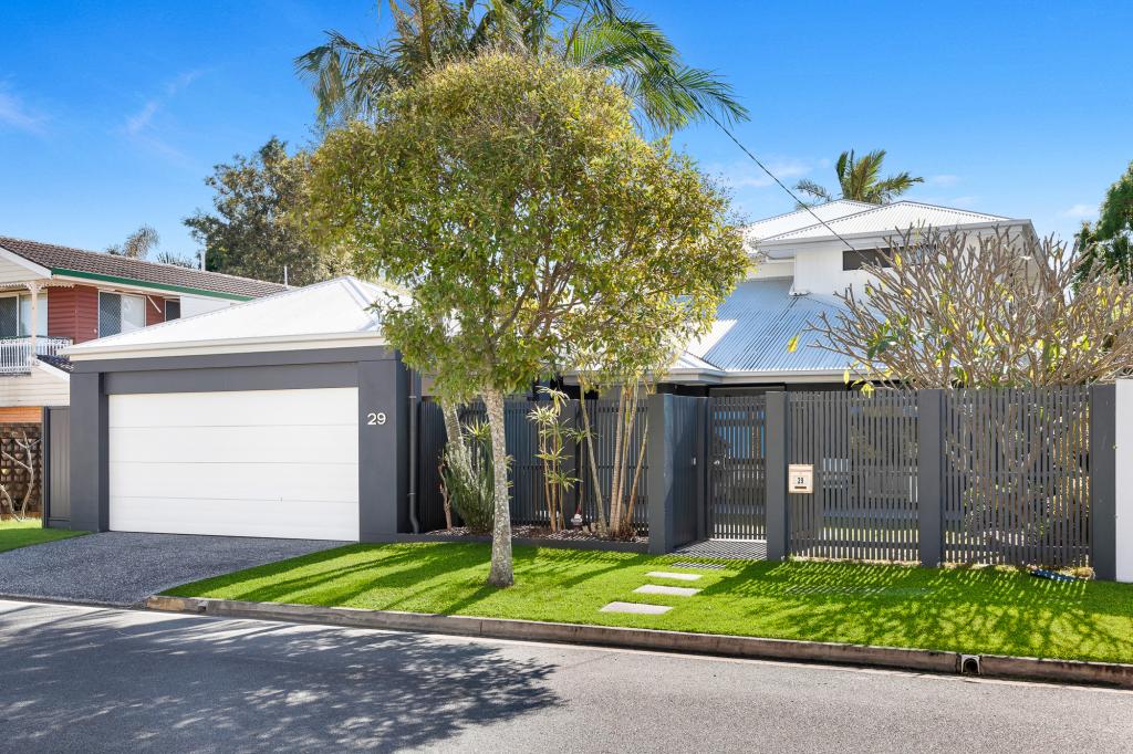 29 Shoveller Ave, Paradise Point, QLD 4216