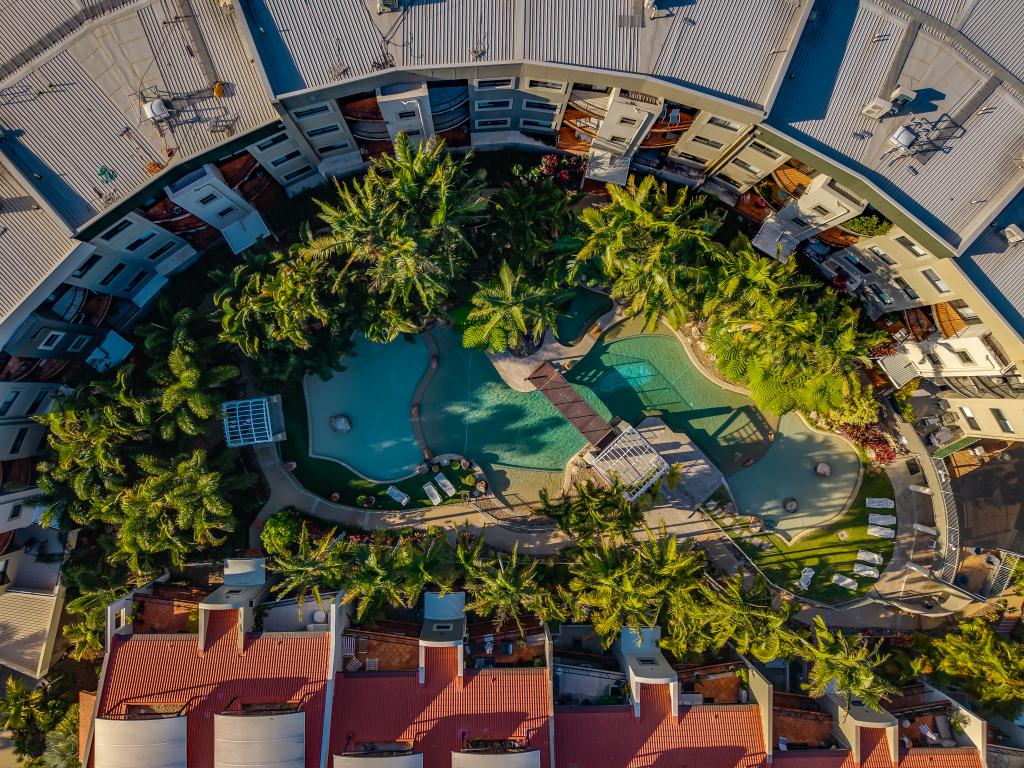 A15/1 Great Hall Dr, Miami, QLD 4220