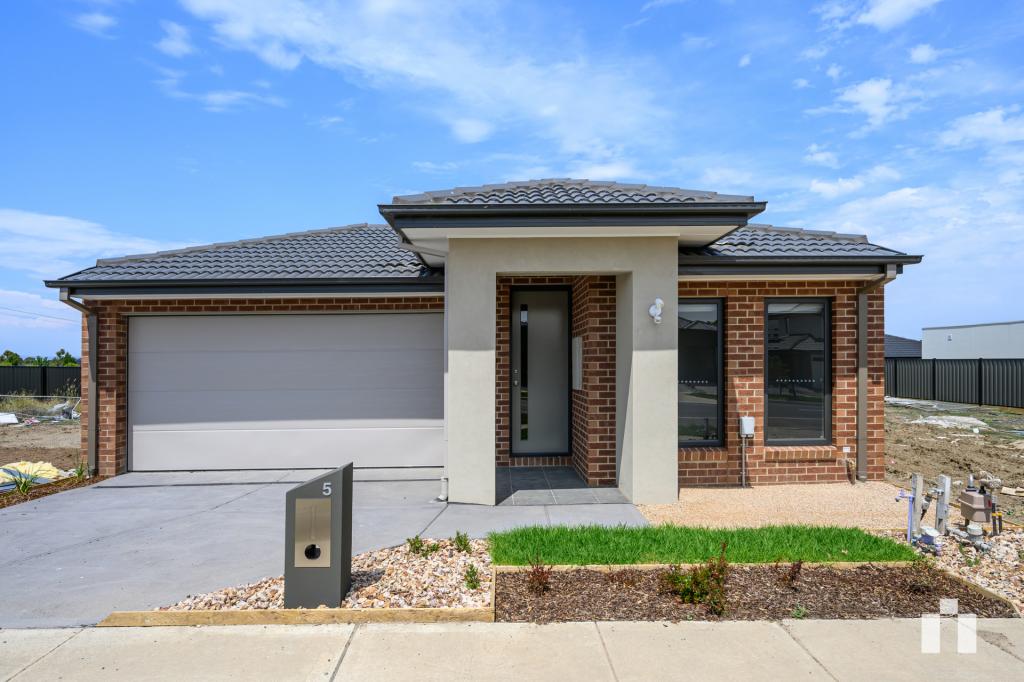 5 Karkalla Ave, Mickleham, VIC 3064