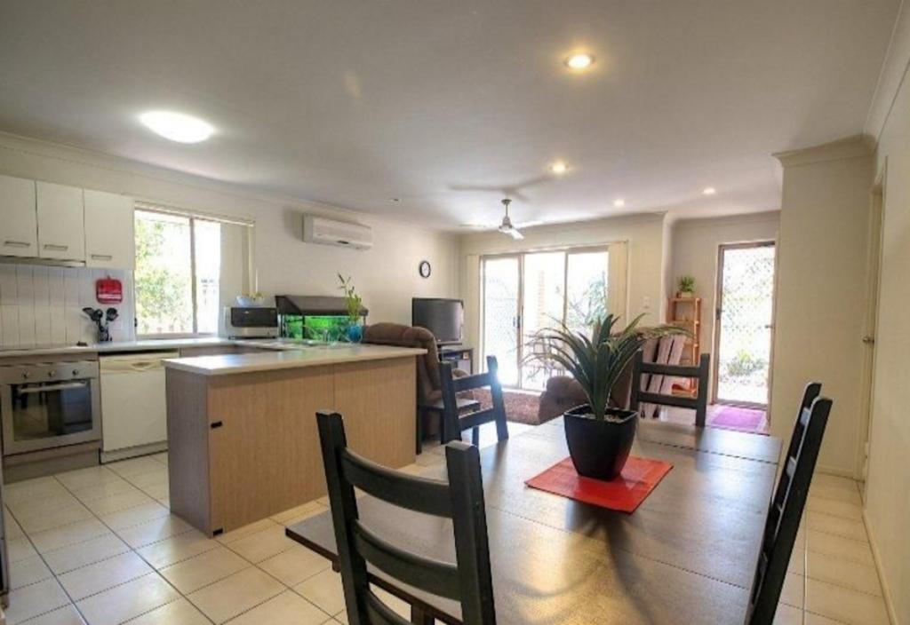 26 Scottsdale St, Raceview, QLD 4305