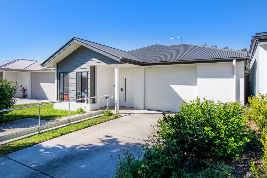 44 Kevin Mulroney Dr, Flinders View, QLD 4305