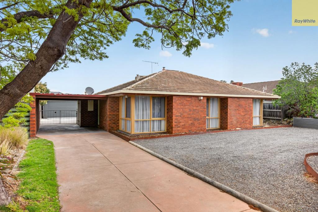 8 Underbank Bvd, Bacchus Marsh, VIC 3340