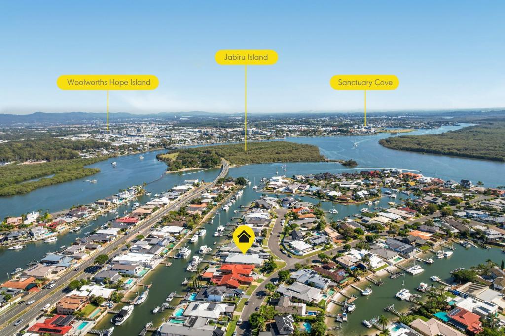 2 Bass Pl, Paradise Point, QLD 4216
