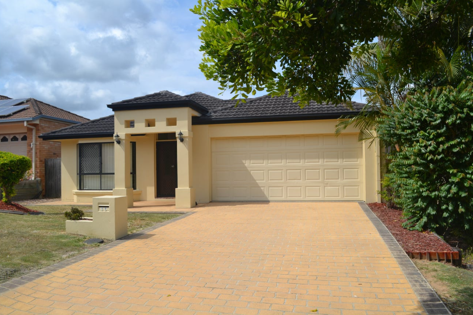 13 CATALINA CCT, FOREST LAKE, QLD 4078