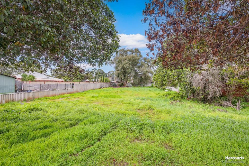 39 Fifth Rd, Armadale, WA 6112