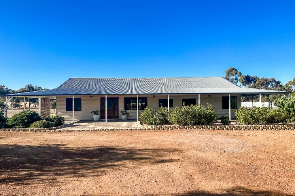 36 Reilly St, Broomehill Village, WA 6318