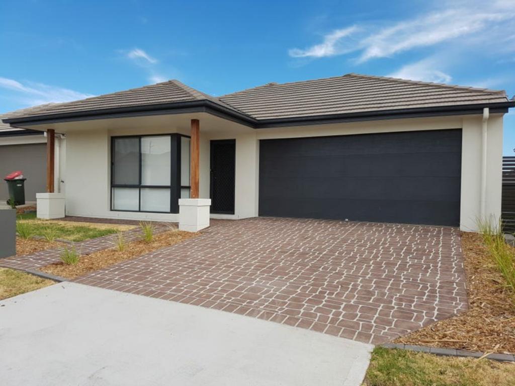 12 Duncombe Ave, Gledswood Hills, NSW 2557