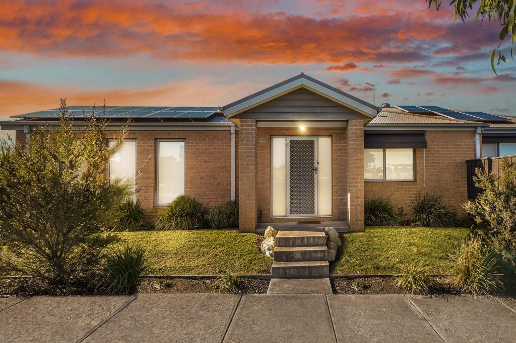 2 Pinot Way, Pakenham, VIC 3810