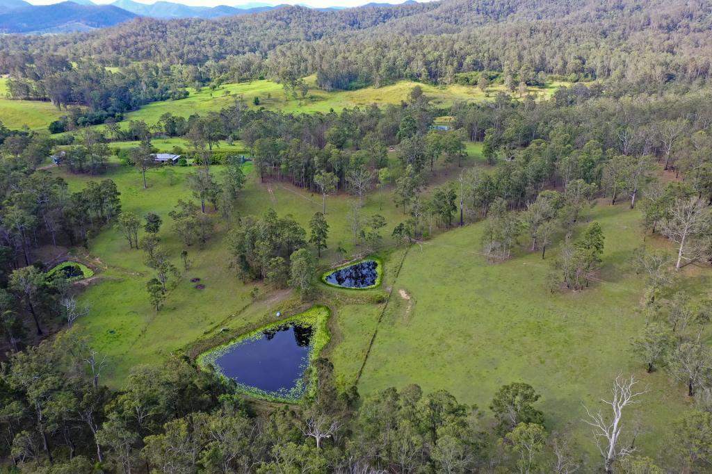 122 SECOMBS LANE, HICKEYS CREEK, NSW 2440