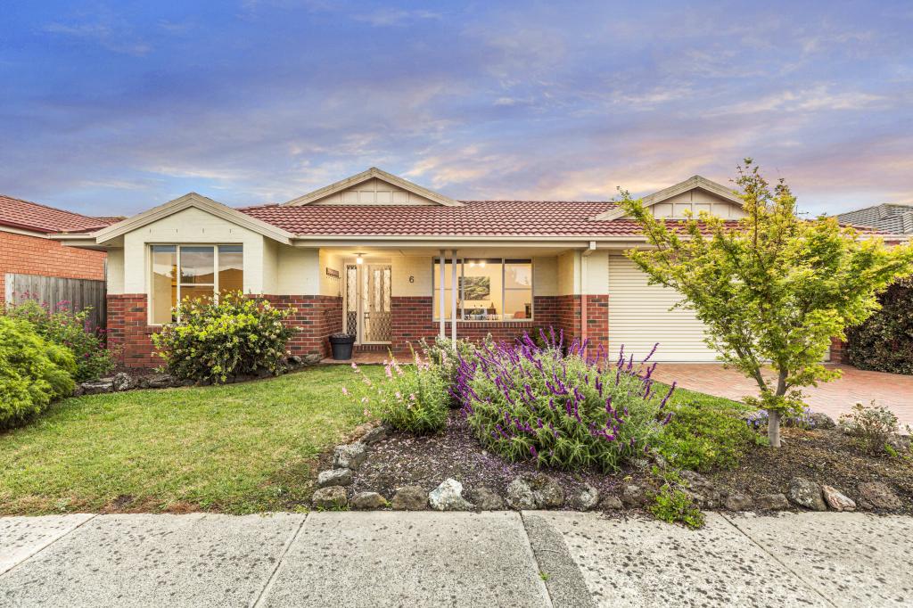 6 Wisteria Ct, Pakenham, VIC 3810