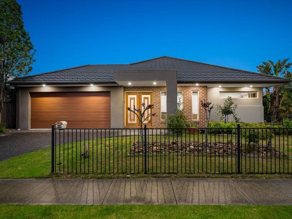 143 Aylmer Rd, Lyndhurst, VIC 3975