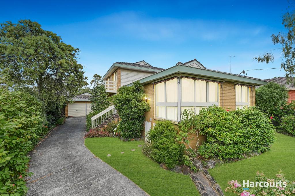 8 Golden Gr, Glen Waverley, VIC 3150