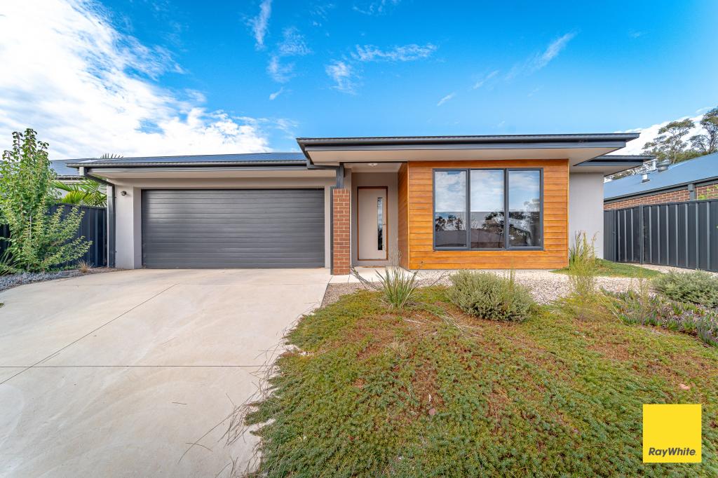 33 Ucres Way, Golden Square, VIC 3555