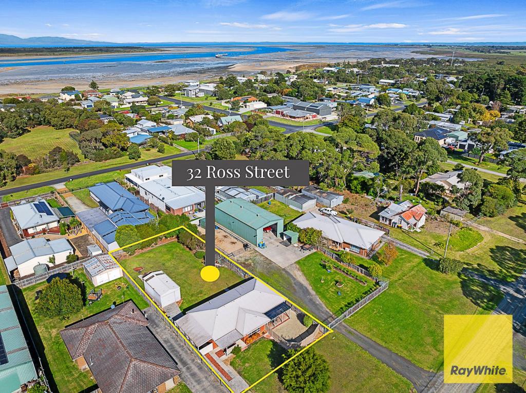 32 Ross St, Port Welshpool, VIC 3965