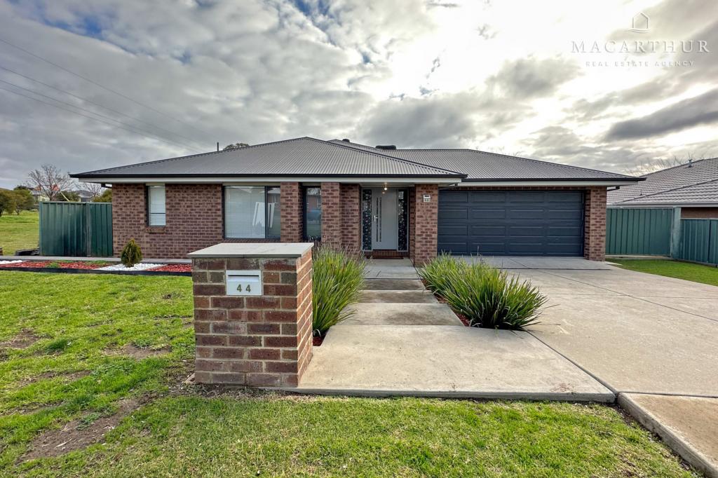 44 Melaleuca Dr, Forest Hill, NSW 2651