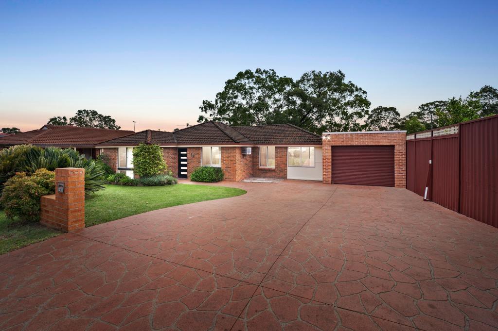15 Garrick Rd, St Clair, NSW 2759