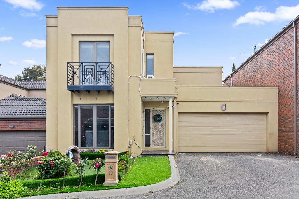 17 SIENNA CT, ROXBURGH PARK, VIC 3064