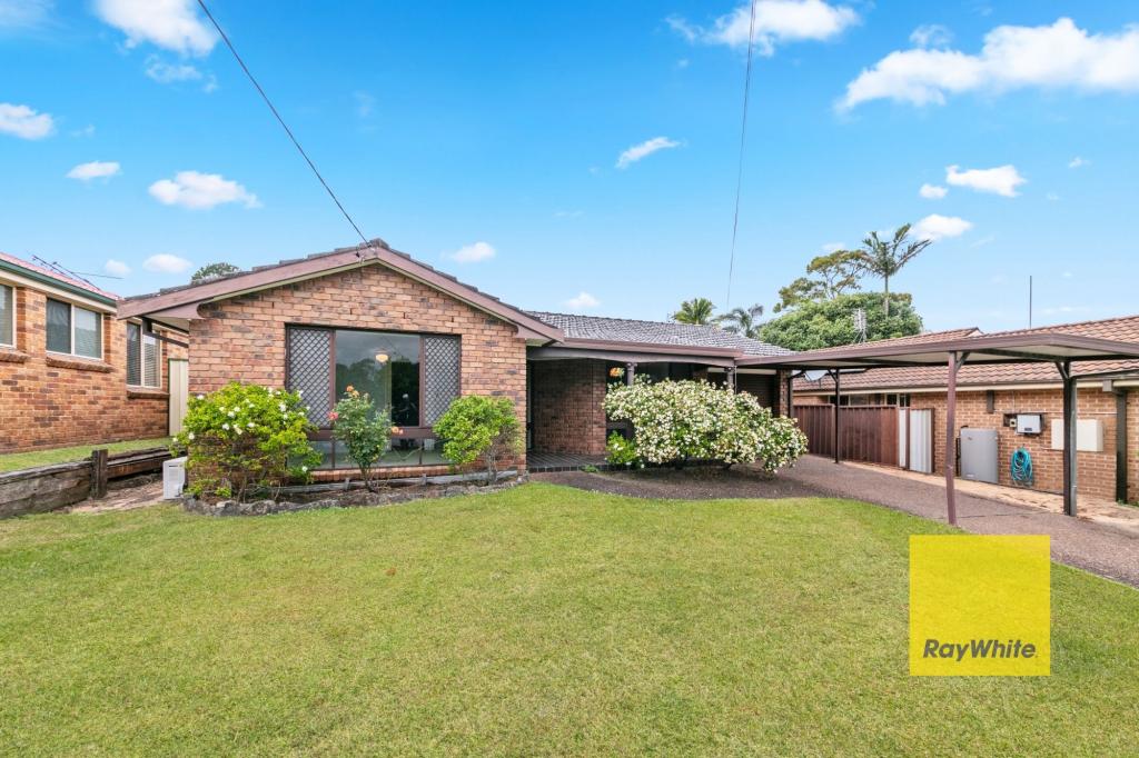 17 TARWHINE AVE, CHAIN VALLEY BAY, NSW 2259