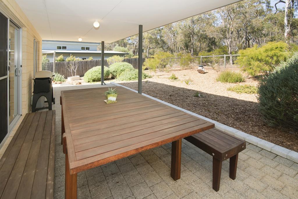 5 Wandoo Pl, Cowaramup, WA 6284