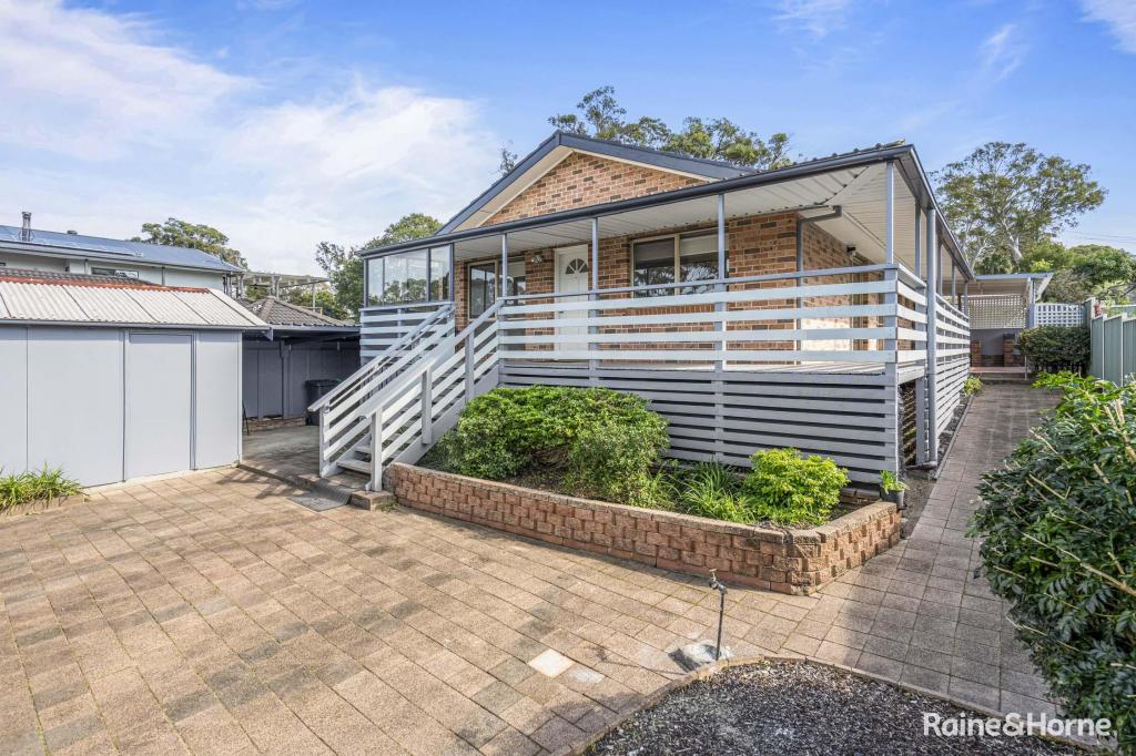 15 Rhodes Pde, Windermere Park, NSW 2264