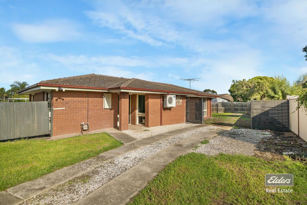 2 Earl Pl, Melton West, VIC 3337