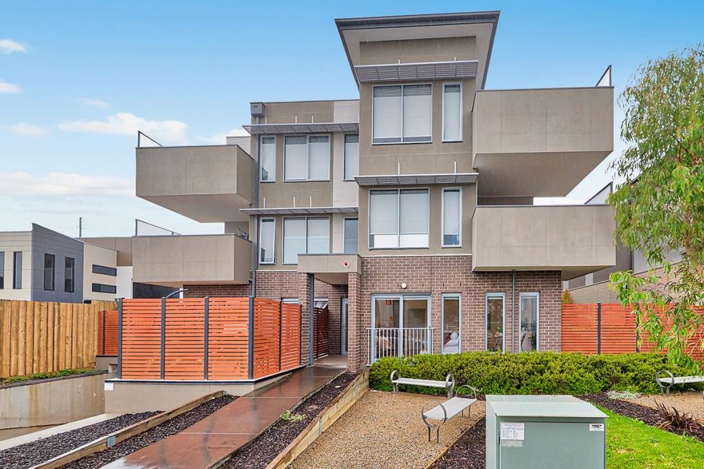 2/8 Podmore St, Dandenong, VIC 3175