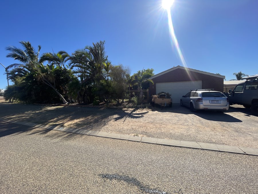11 Batavia Cir, Kalbarri, WA 6536