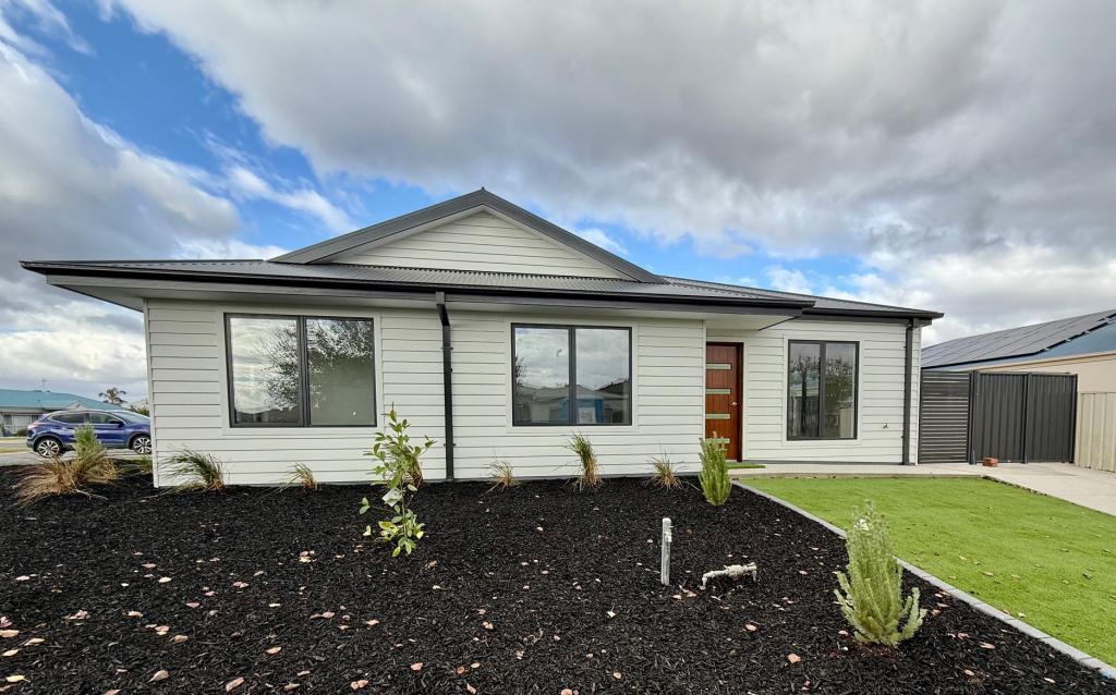 2/8 Jane Rd, Yarrawonga, VIC 3730