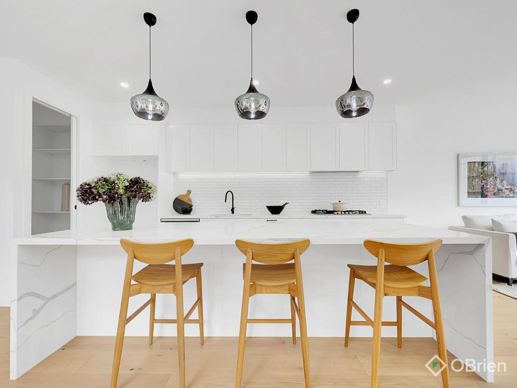 163B COLLINS ST, THORNBURY, VIC 3071