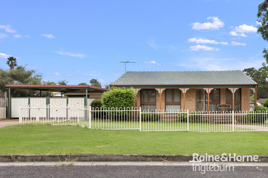 1 Beech Pl, Macquarie Fields, NSW 2564