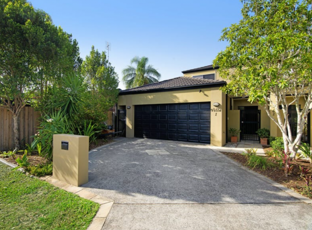 1/61 Bamboo Ave, Bundall, QLD 4217