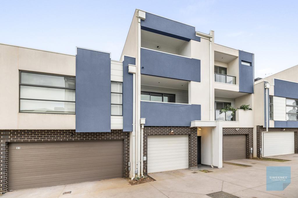 32/79 LANCEFIELD DR, CAROLINE SPRINGS, VIC 3023